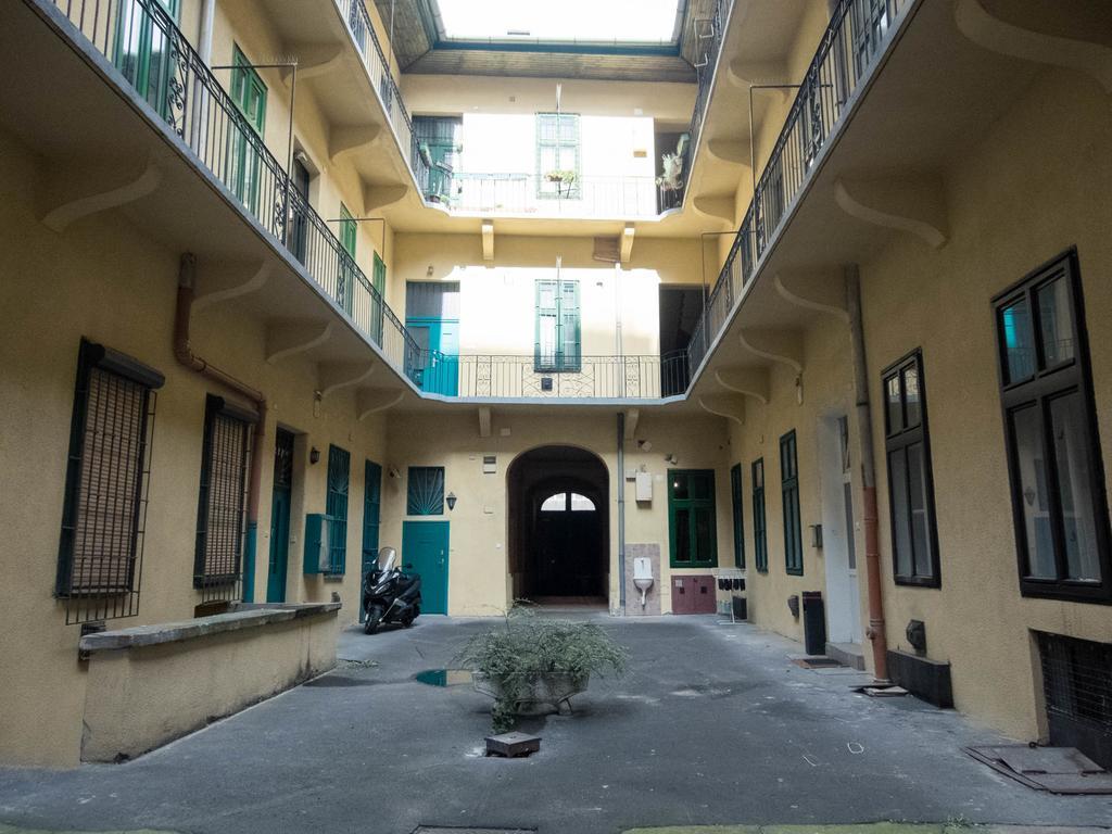 Goldcentral Apartment Gozsdu ブダペスト エクステリア 写真